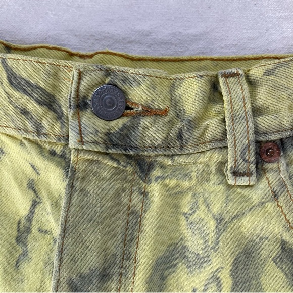 Levi’s Vintage Marble Dyed Yellow Distressed Denim Cutoff Jean Shorts - Picture 2 of 13